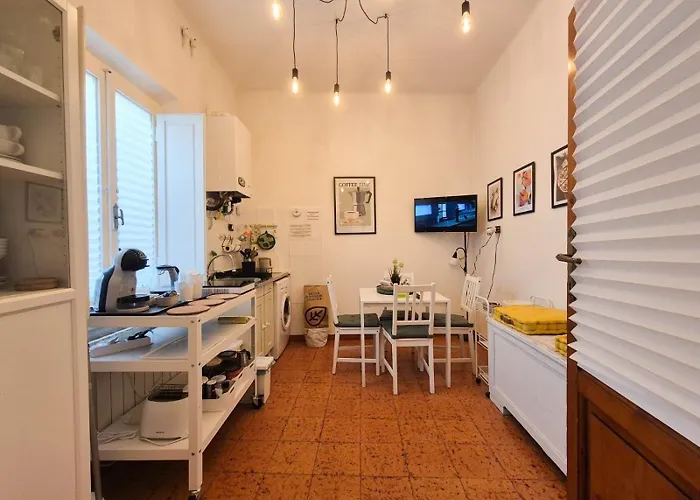 Apartment Tower With Terrace *